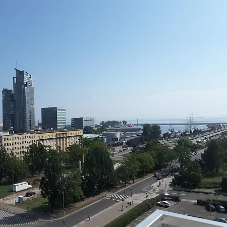 Apartament Słoneczny Skwer 13 *